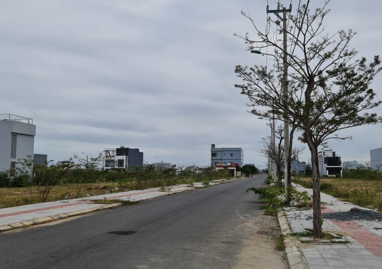 B2-73 lô 7 đường thông Nam Hòa Xuân