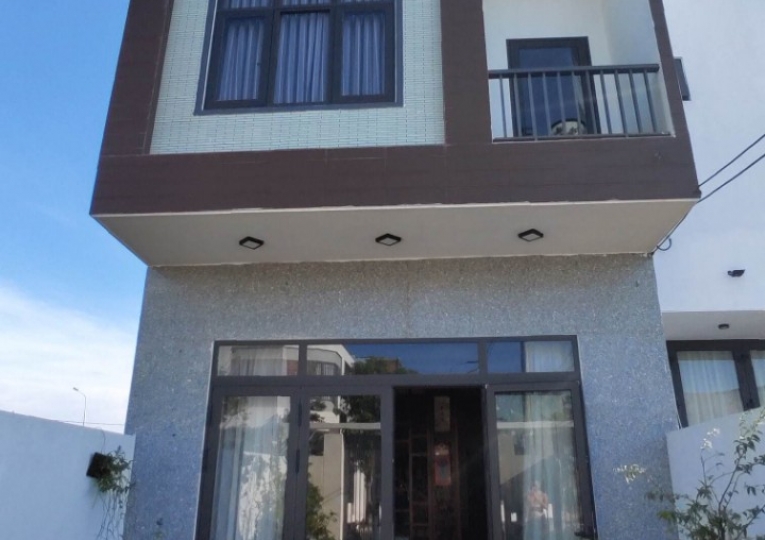 Nhà 3 tầng 3 phòng ngủ B2.50 Nam Hòa Xuân